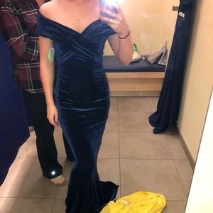 Velvet homecoming/military ball gown👗